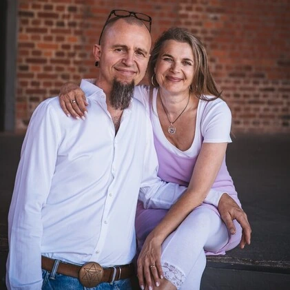 Laiha und Veta bei einer Veranstaltung